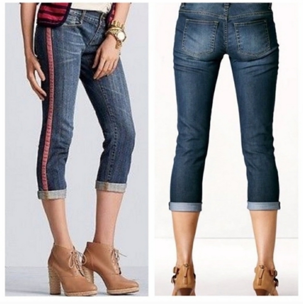 CAbi 327 Johnny Crop Tux Red Stripe Capris Jeans 6